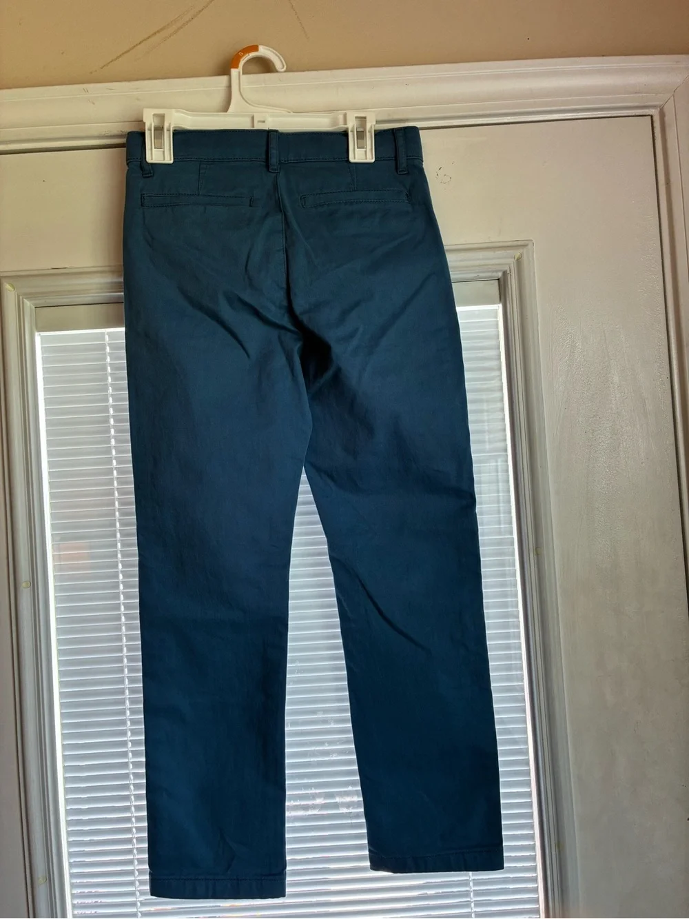 Boys NWT THE CHILDREN’S PLACE Chino Pants 8